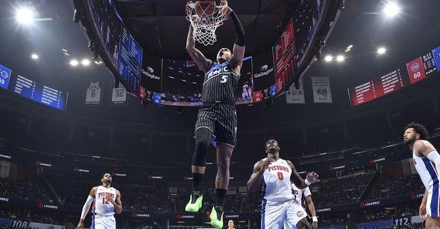 NBA直播-班凯罗25+12+9坎宁安27+9 魔术险胜活塞2-1领先